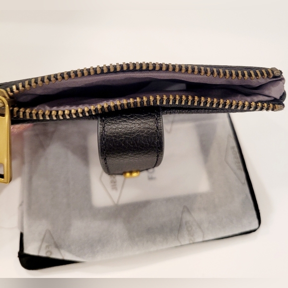 Fossil Lainie Multifunction Black Leather Wallet with Gold Accents - Picture 5 of 7